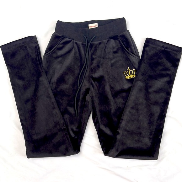 NWT velour black hooded crown embroidered trunk suit M - Picture 5 of 12